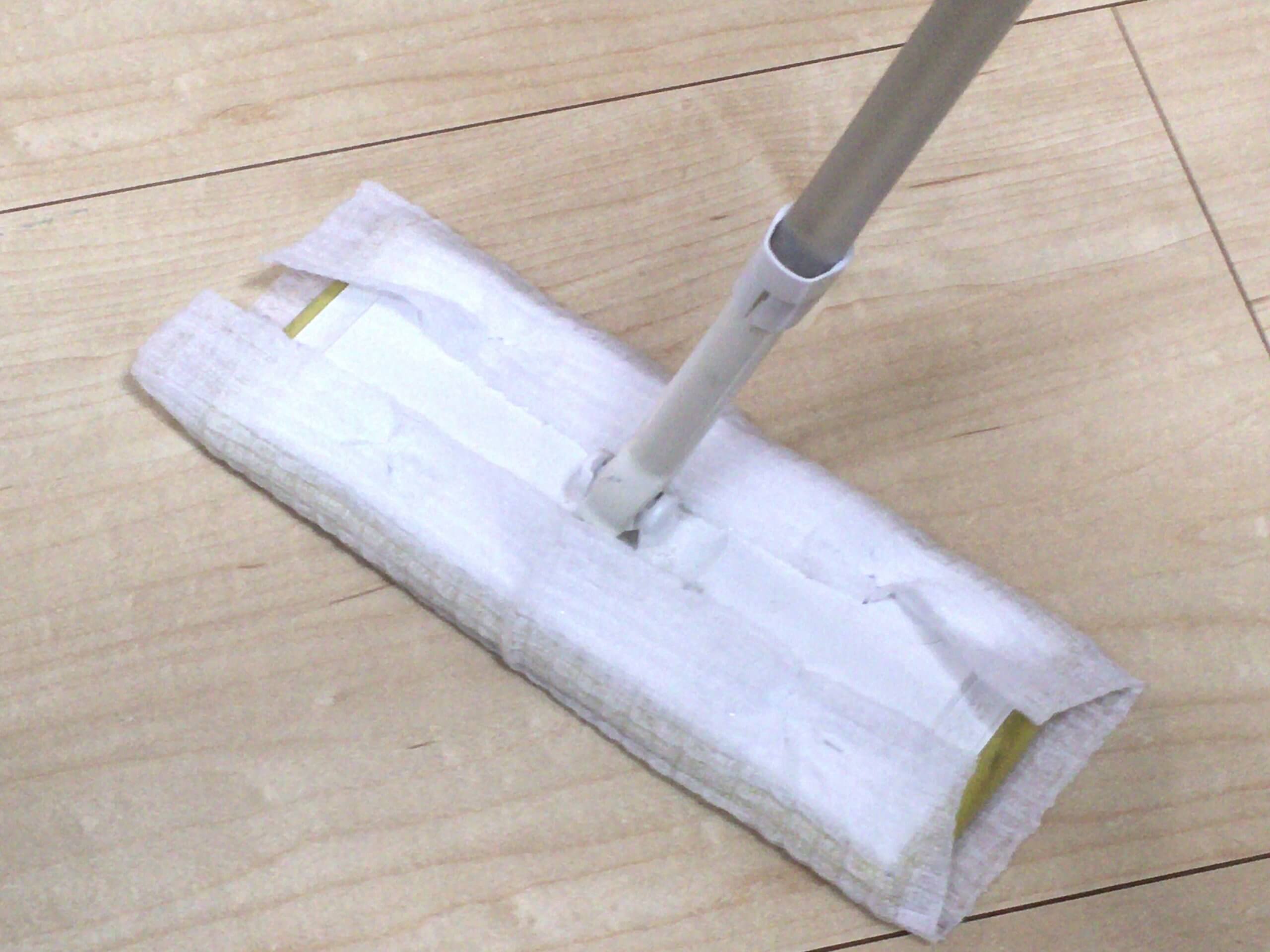 お掃除3種の神器その1 各部屋にクイックルワイパーを1本ずつ置くといつも部屋が綺麗に 資本主義経済を攻略して自由に生きるブログ